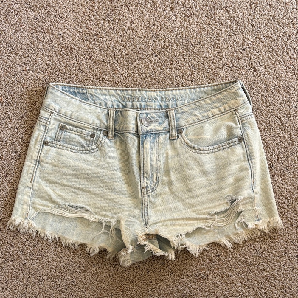 American Eagle Outfitters Light Wash Distressed Denim Shorts - Light Blue
